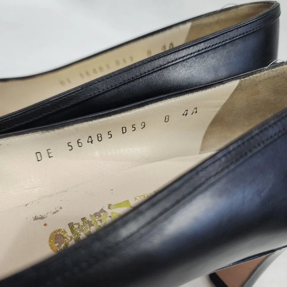 Salvatore Ferragamo Womens 8 4A Pump Black Leather Gancini Slip On Kitten Heel